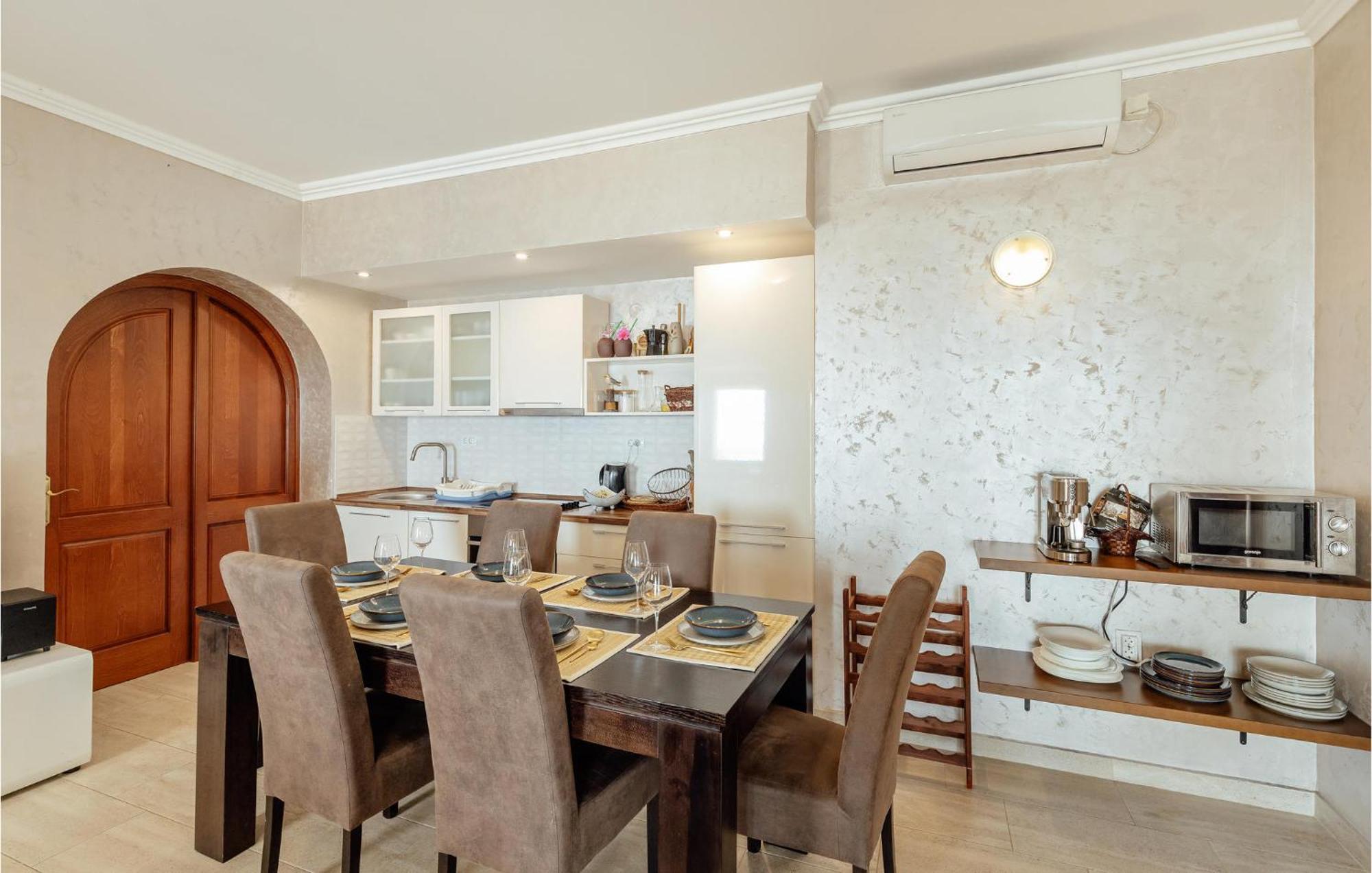 Amazing Home In Herceg Novi With House Sea View Εξωτερικό φωτογραφία