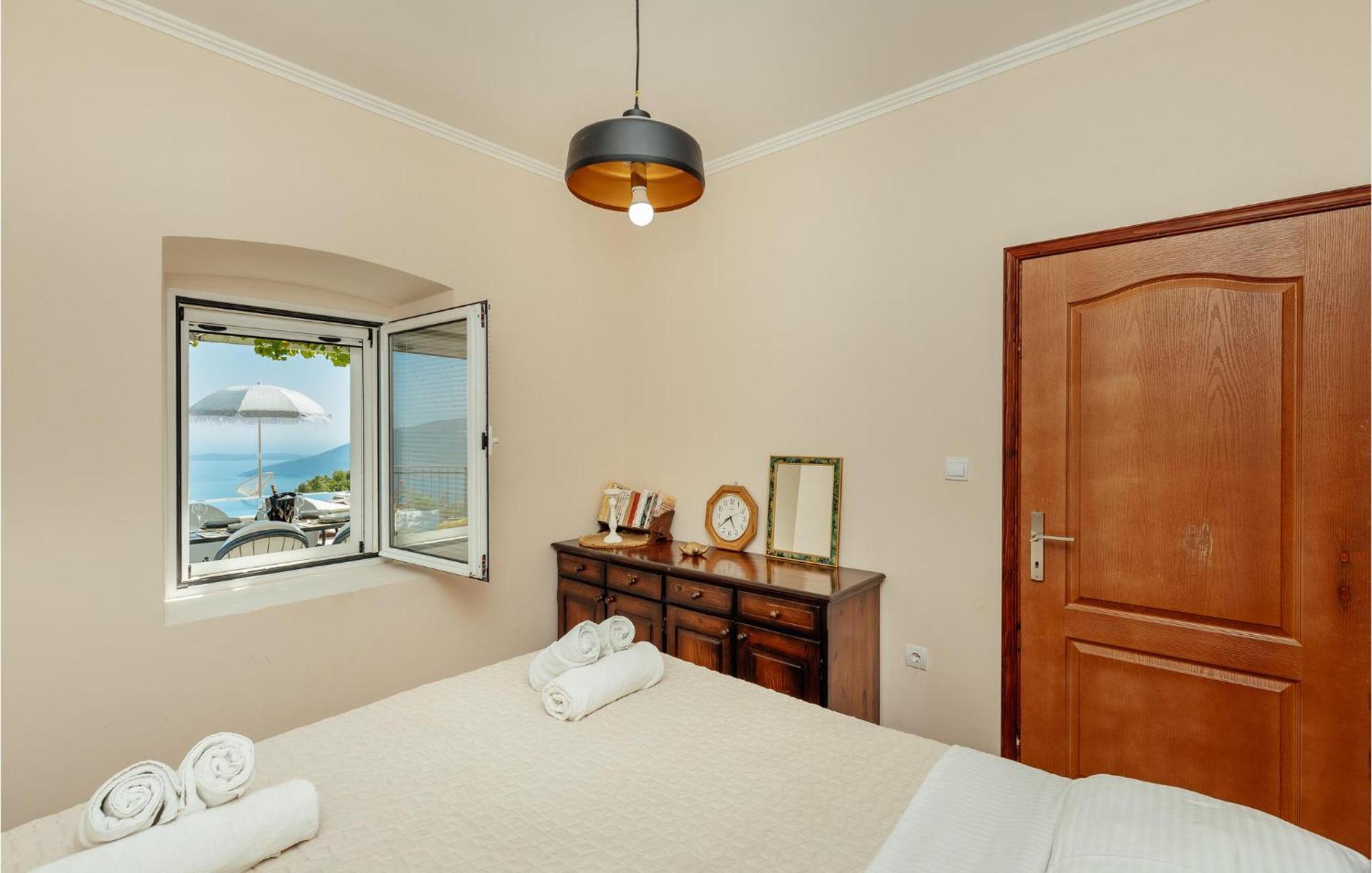 Amazing Home In Herceg Novi With House Sea View Εξωτερικό φωτογραφία